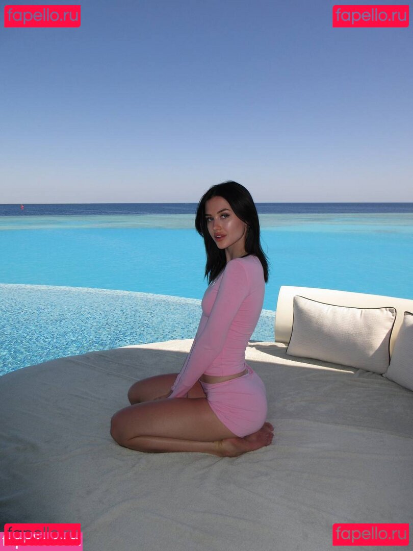 Diana Aster / di.barbie Onlyfans Photo Gallery 