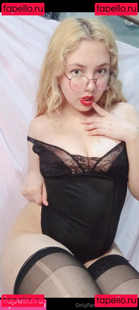 ametsune / ametsunecosplay Onlyfans Photo Gallery 