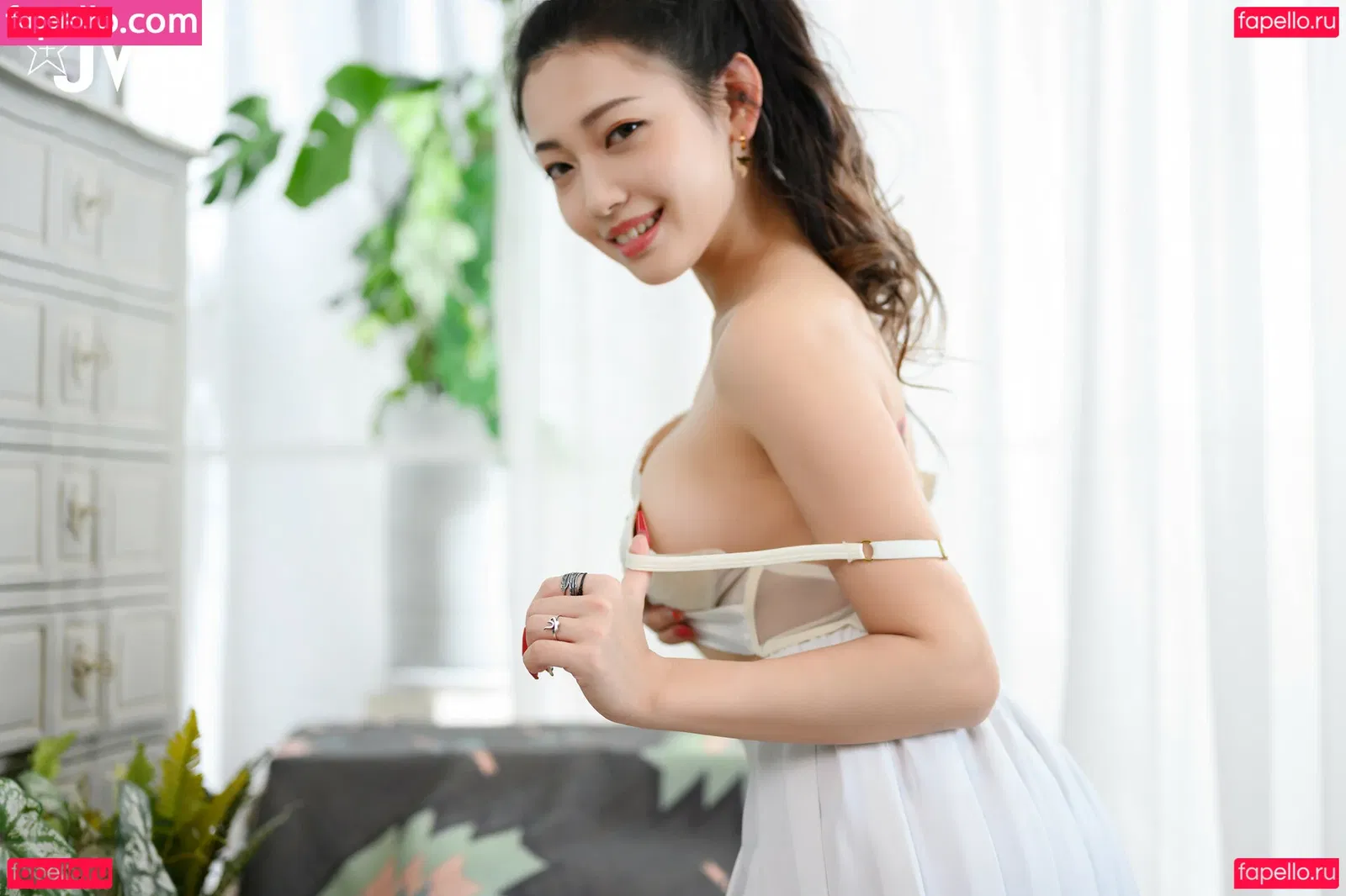 Xia MuGuang Onlyfans Photo Gallery 