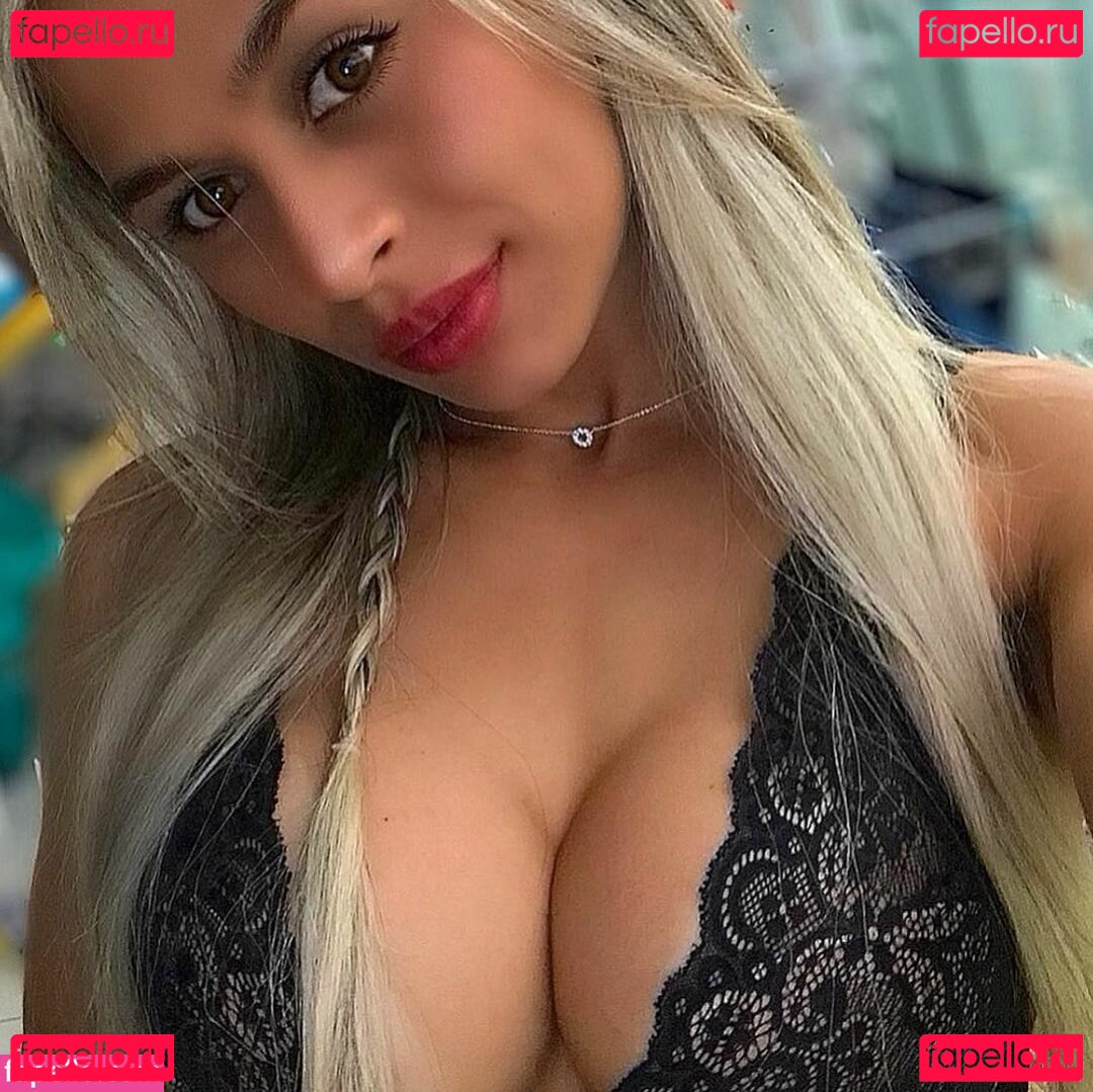 Ruth Teles / Ruthseductioncf / Ruthytelle / https: / ruth_seduction Onlyfans Photo Gallery 