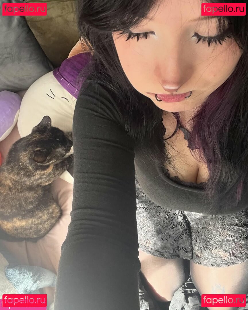 KiaKuromi2 / https: / kiakuromi Onlyfans Photo Gallery 