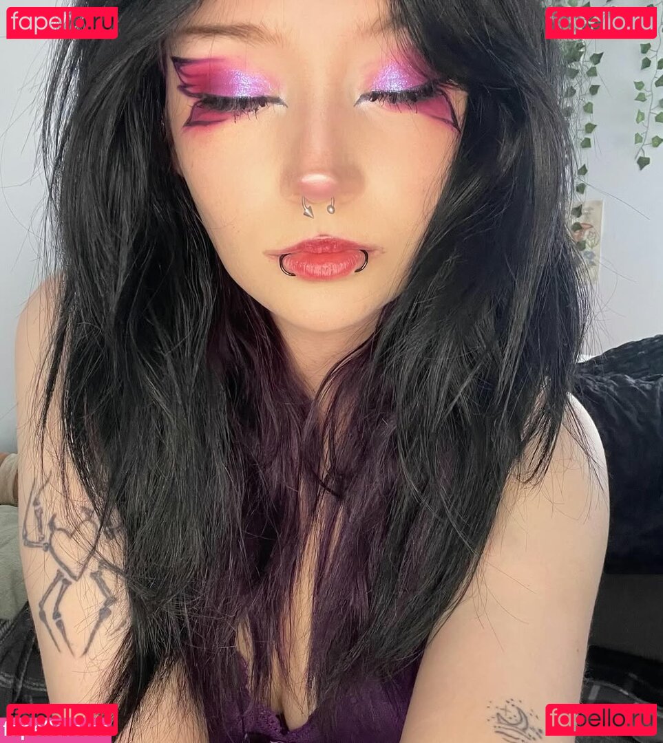 KiaKuromi2 / https: / kiakuromi Onlyfans Photo Gallery 