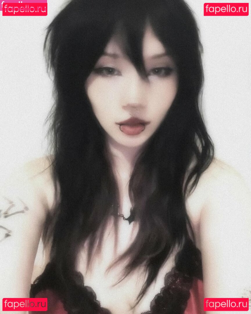 KiaKuromi2 / https: / kiakuromi Onlyfans Photo Gallery 