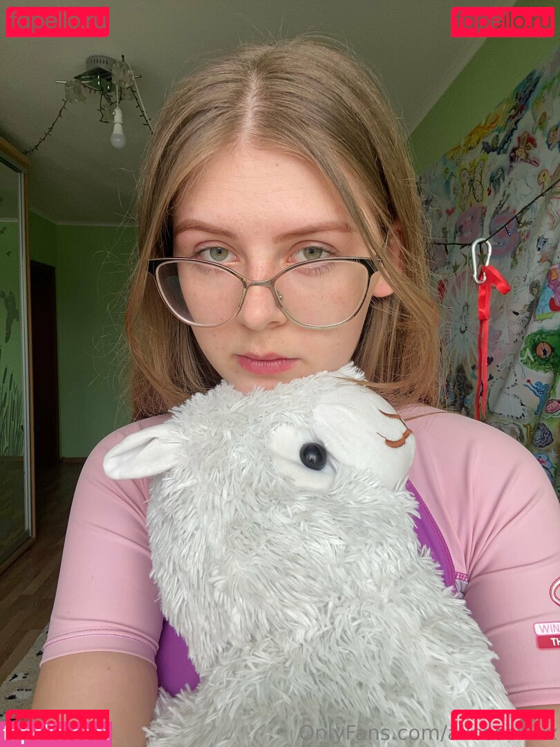 aliceschulz / aliceschulz_ / kleinealicee Onlyfans Photo Gallery 