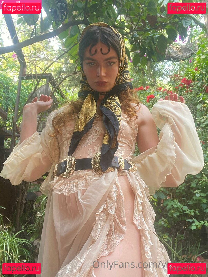 floraauclair / florabirb Onlyfans Photo Gallery 