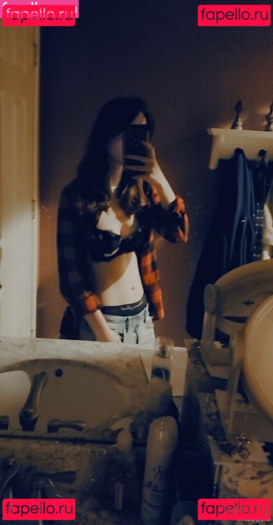 property_rosegold / rosegold Onlyfans Photo Gallery 