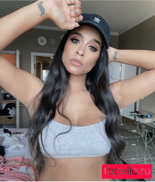 Lilly Singh / lilly Nude Onlyfans Photo 21