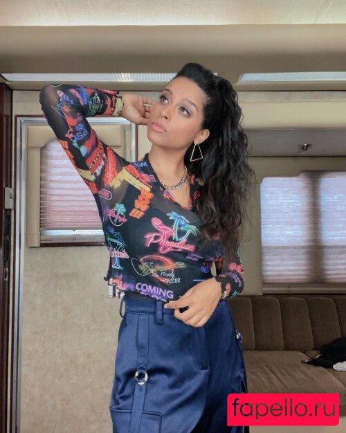 Lilly Singh / lilly Nude Onlyfans Photo 13
