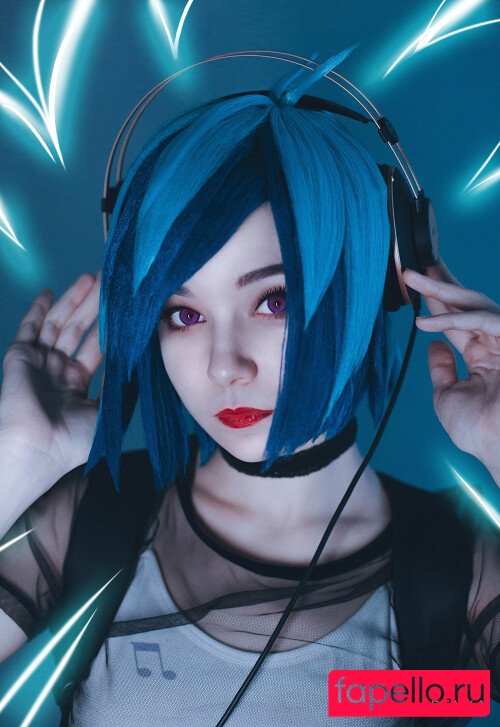 Penkarui / Penkarui Cosplay Onlyfans Photo Gallery 