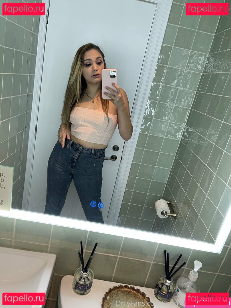 atouchofcrystal Onlyfans Photo Gallery 