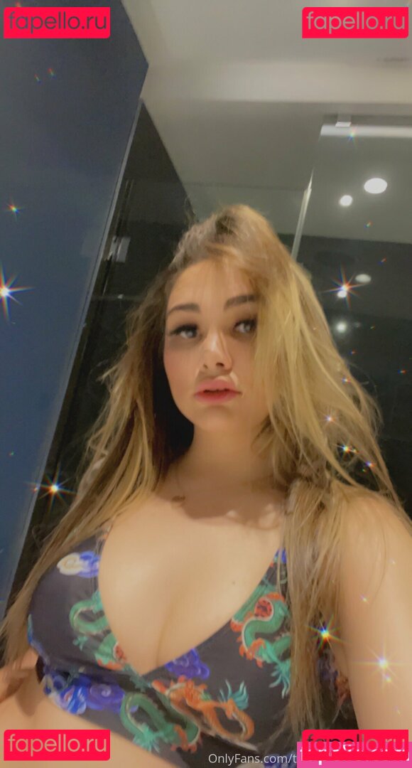 atouchofcrystal Nude Onlyfans Photo 19