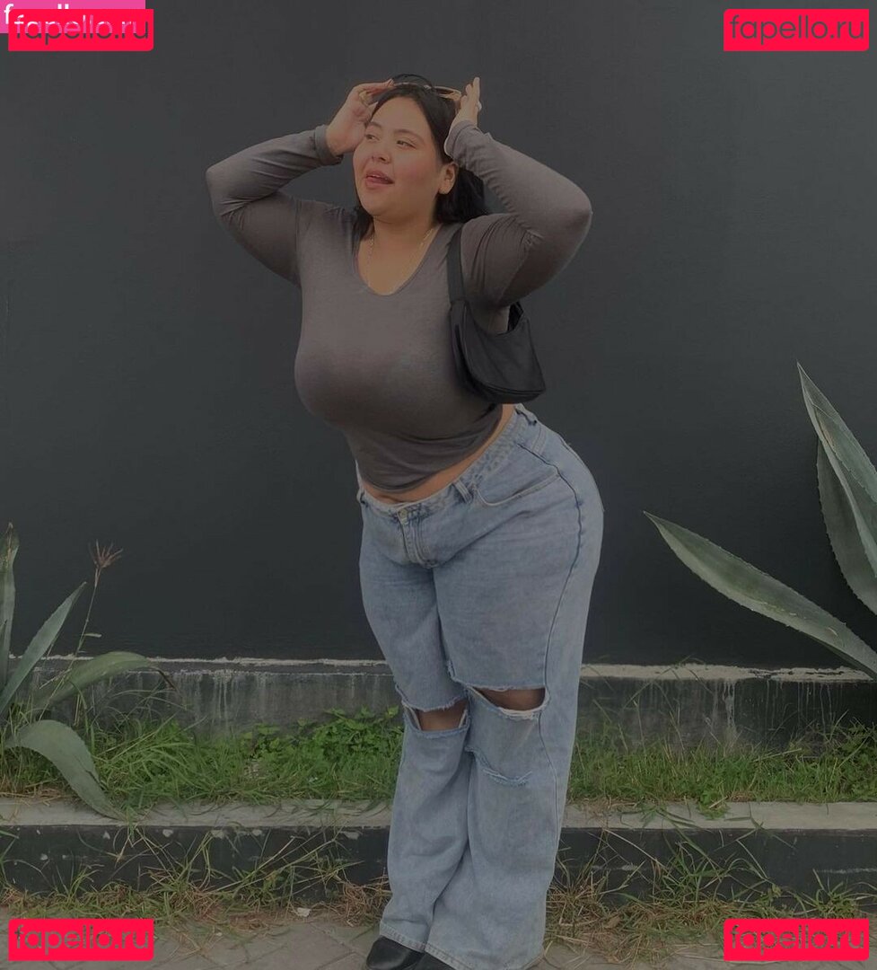 Curvy goddess / lumi.dss / lumysasa Onlyfans Photo Gallery 