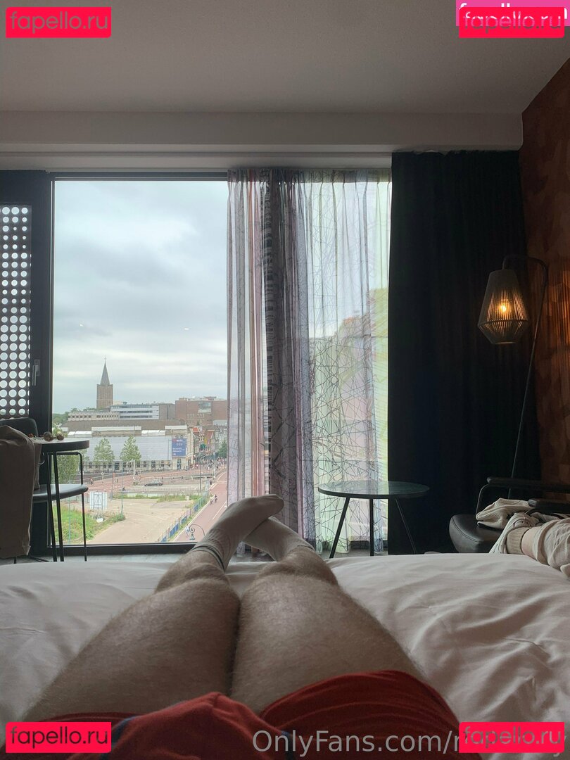redarmy Nude Onlyfans Photo 3