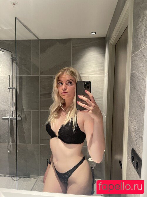 1mscutie1 / Uwucutedemon Nude Onlyfans Photo 12