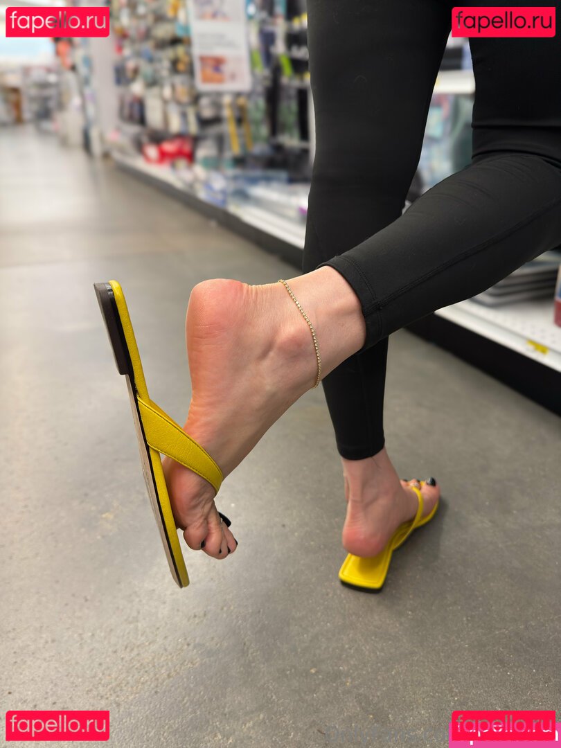 lilmizdry Onlyfans Photo Gallery 