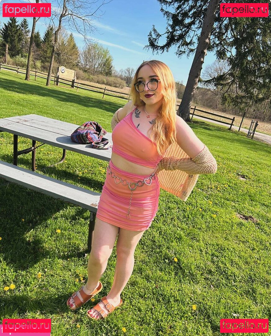 xprettychina / xprettypersiaaa Onlyfans Photo Gallery 