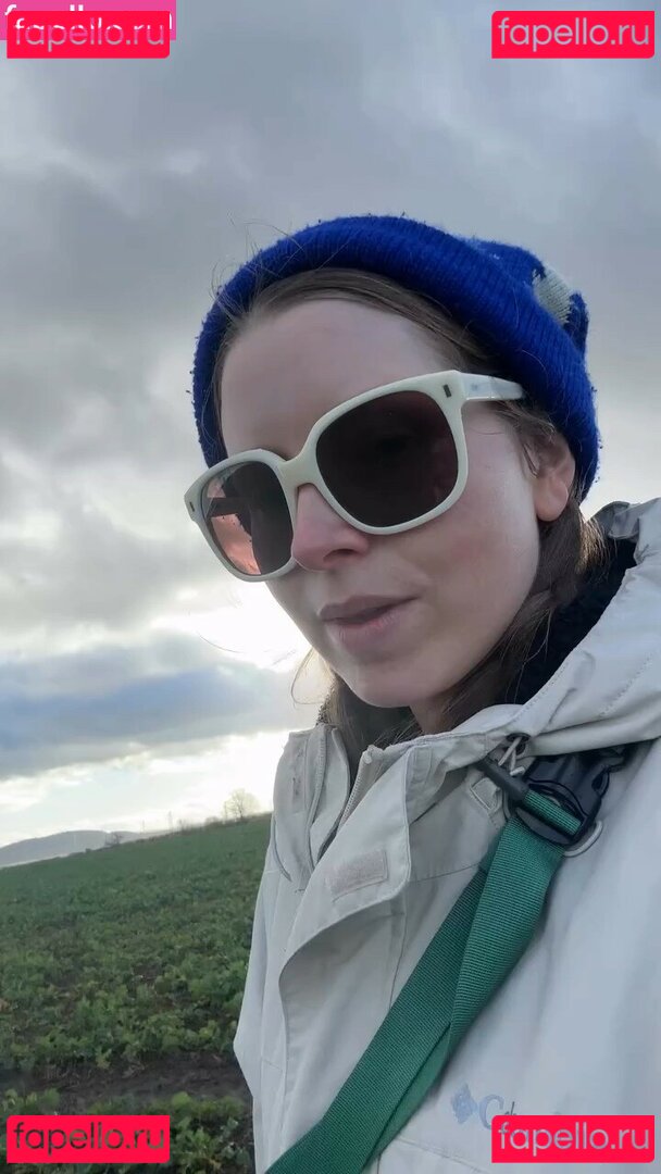 Jessie Cave / Lavender / jessiecave Onlyfans Photo Gallery 