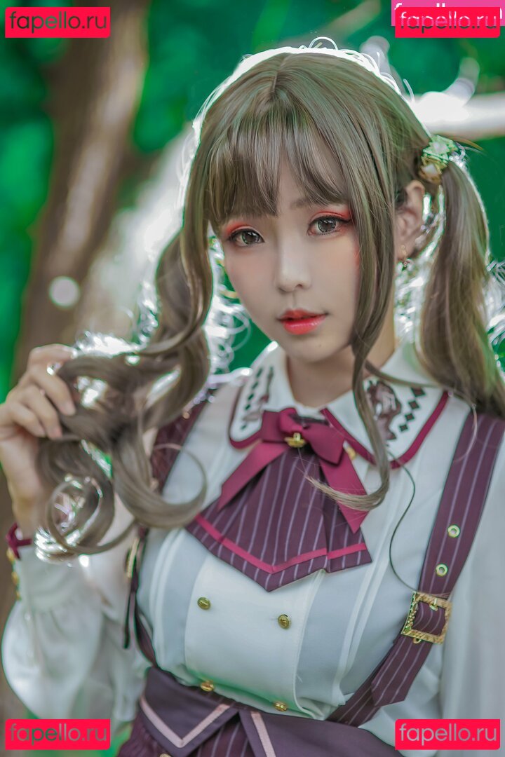 Ely / Ely_eee / eeelyeee Onlyfans Photo Gallery 