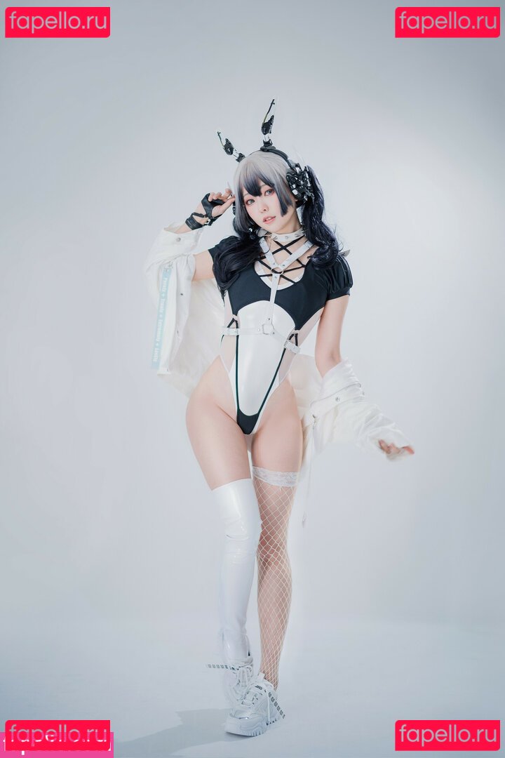 Ely / Ely_eee / eeelyeee Onlyfans Photo Gallery 