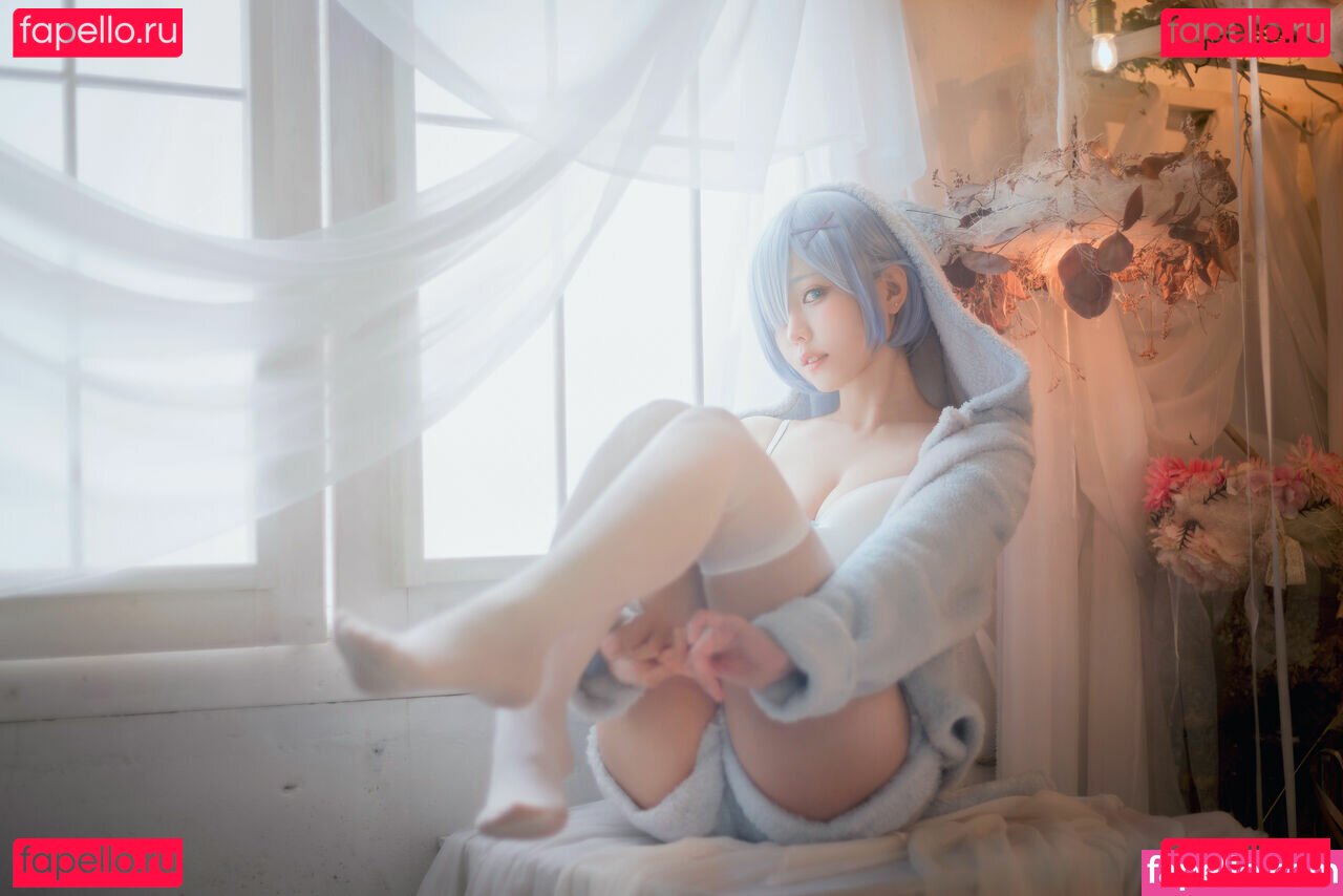 Ely / Ely_eee / eeelyeee Onlyfans Photo Gallery 