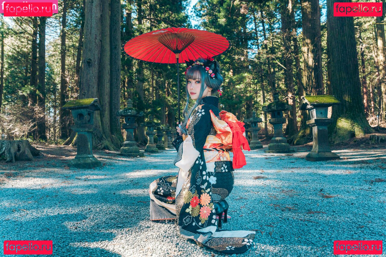 Ely / Ely_eee / eeelyeee Onlyfans Photo Gallery 