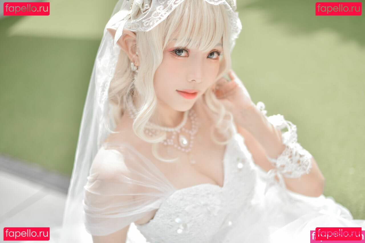 Ely / Ely_eee / eeelyeee Onlyfans Photo Gallery 