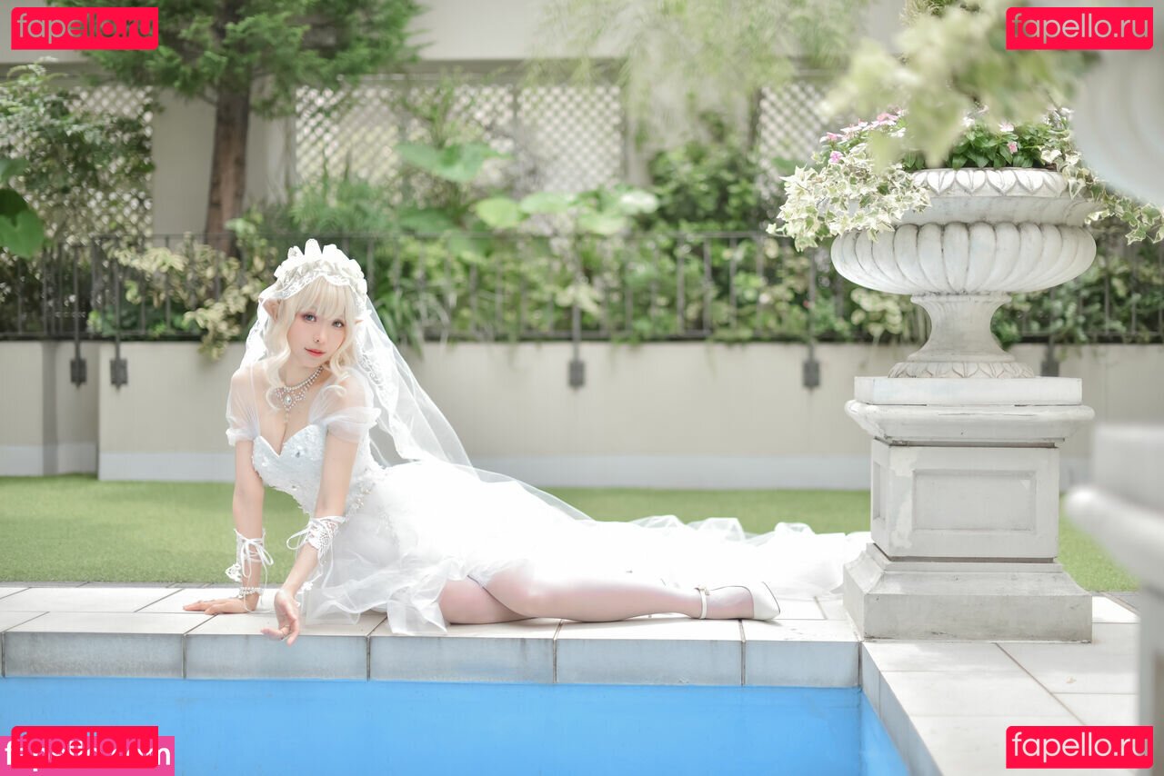 Ely / Ely_eee / eeelyeee Onlyfans Photo Gallery 