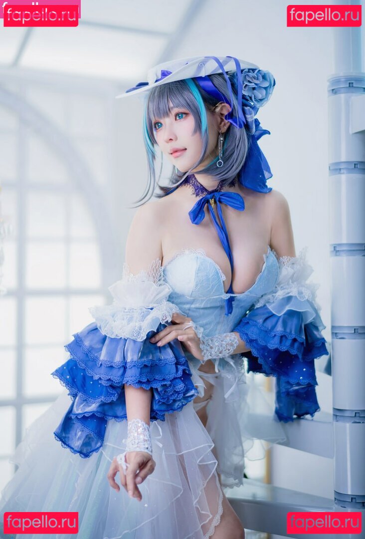 Ely / Ely_eee / eeelyeee Onlyfans Photo Gallery 