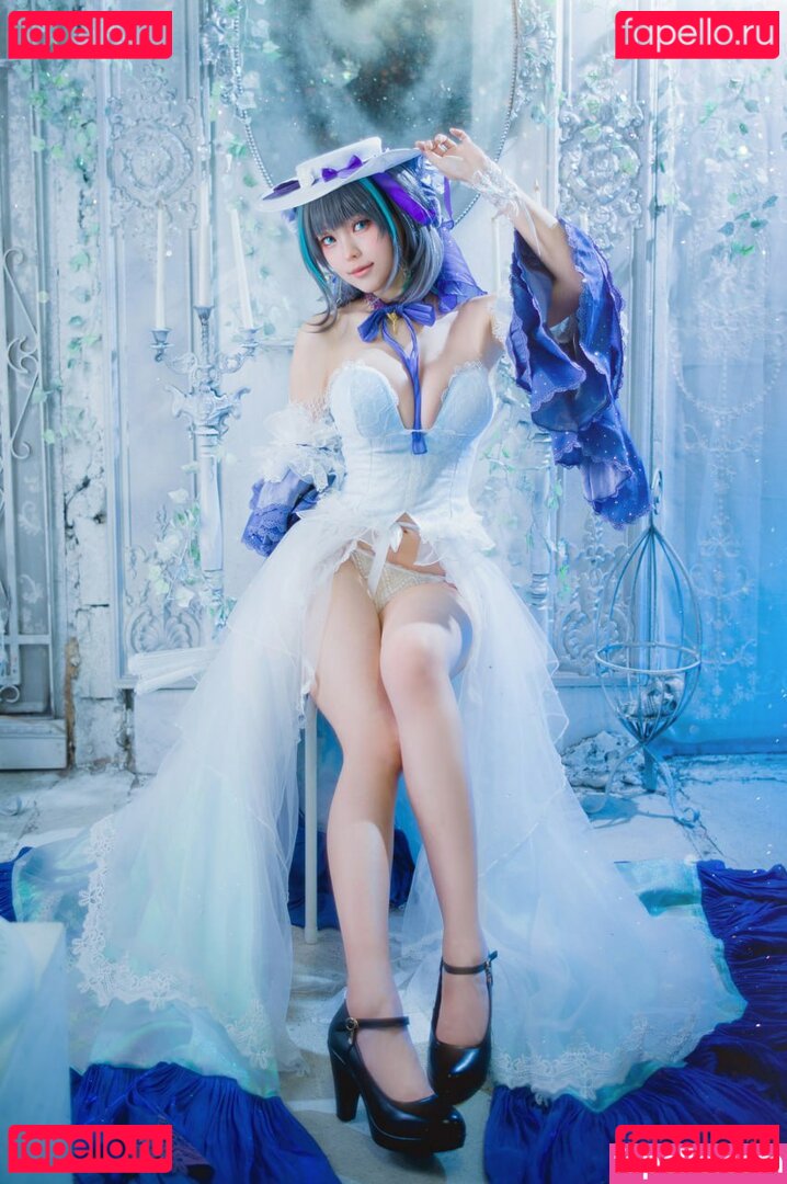 Ely / Ely_eee / eeelyeee Onlyfans Photo Gallery 