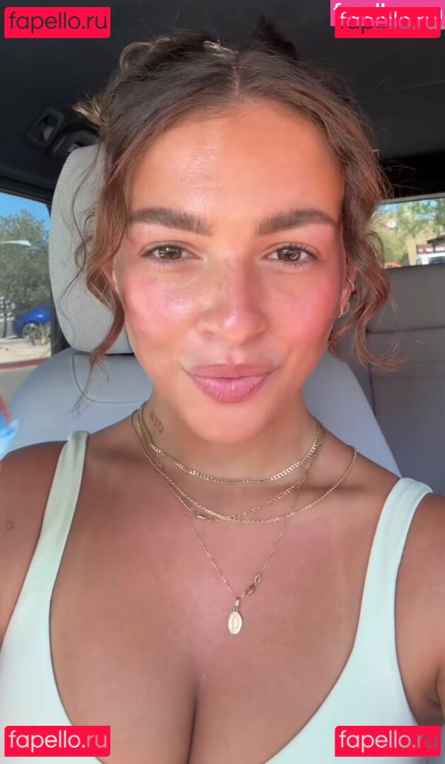 emonthebrain / urbrattybimbo Onlyfans Photo Gallery 