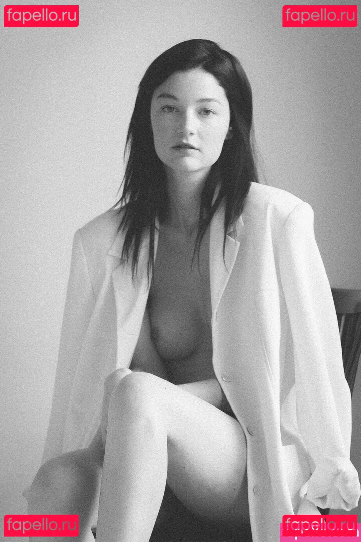 Chloe Bechini / chloebechini Nude Onlyfans Photo 5