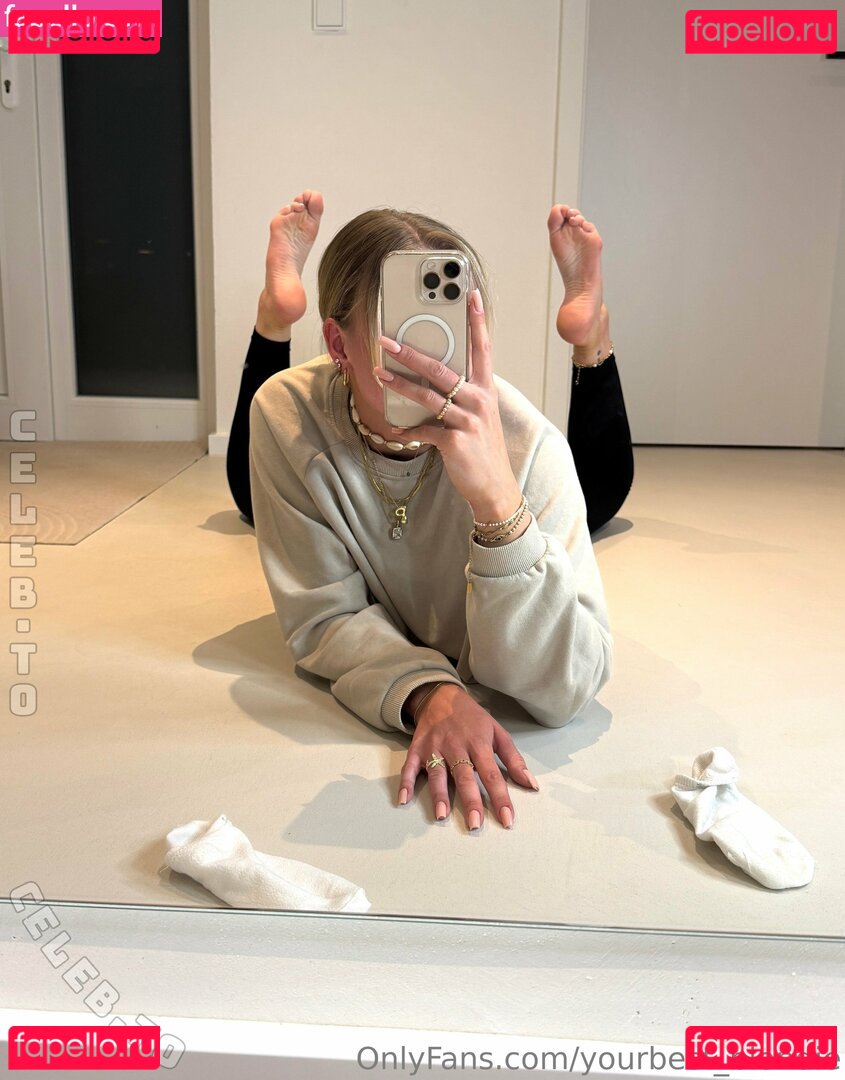 yourbest_blondie / yourbestblondie / yourbestblondie2 Onlyfans Photo Gallery 