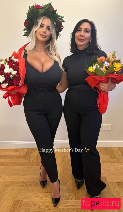 Mommy Kaia / https: / worshipkaiax Nude Onlyfans Photo 5