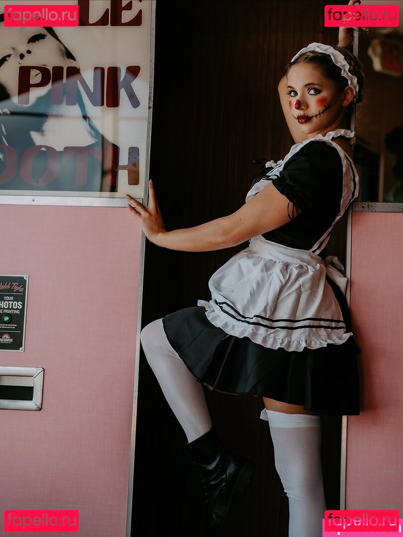 Emerald Gordon Wulf / emeraldgordonwulf / emeraldraw Onlyfans Photo Gallery 