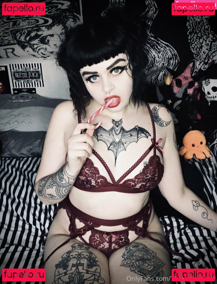 calistia_ / diilestrange Nude Onlyfans Photo 29