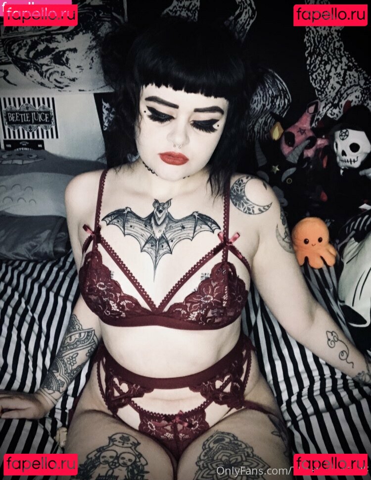 calistia_ / diilestrange Nude Onlyfans Photo 27