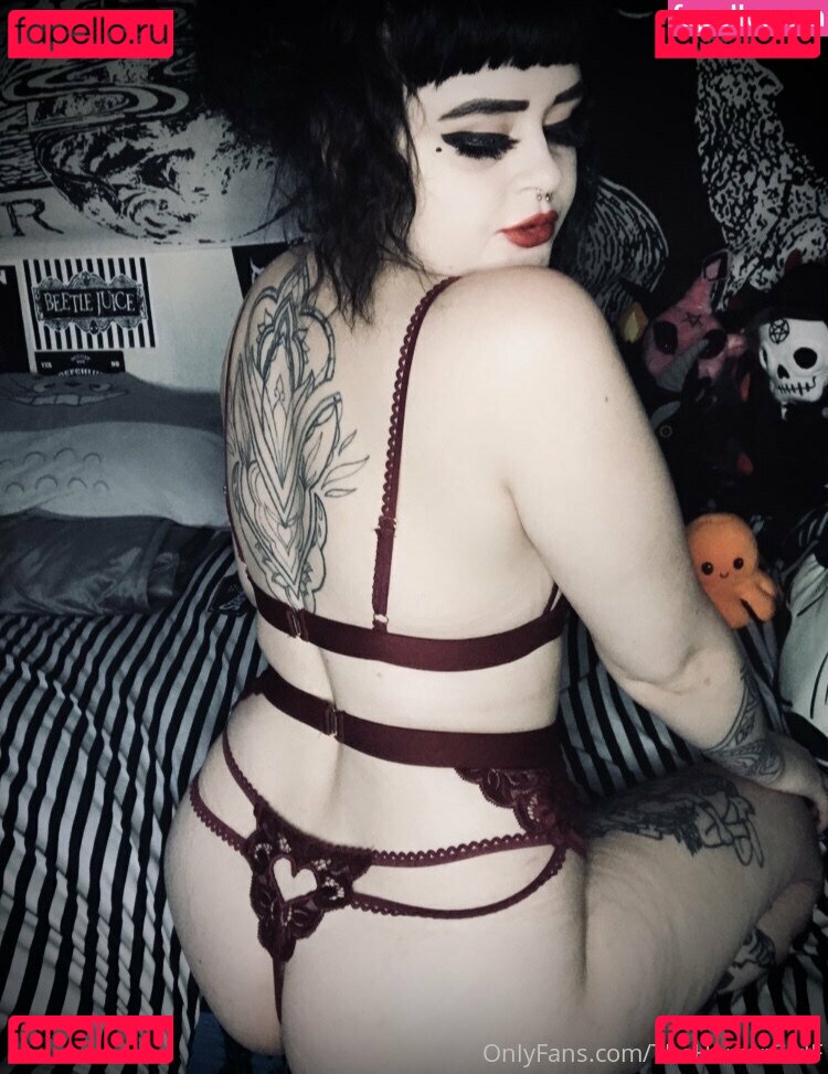 calistia_ / diilestrange Nude Onlyfans Photo 24