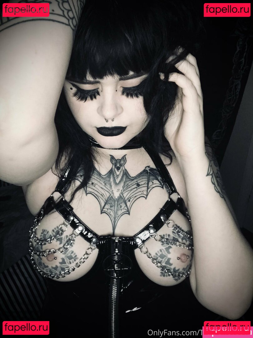 calistia_ / diilestrange Nude Onlyfans Photo 7