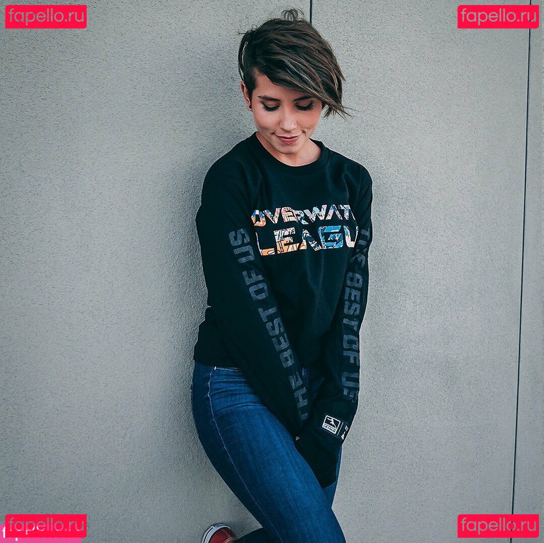 Soe Gschwind / soe.gschwind Nude Onlyfans Photo 23