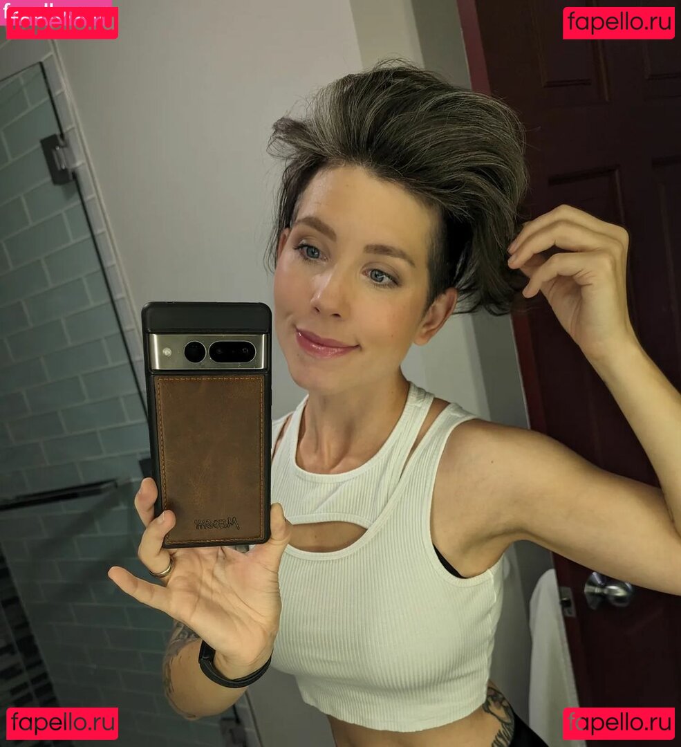 Soe Gschwind / soe.gschwind Nude Onlyfans Photo 9