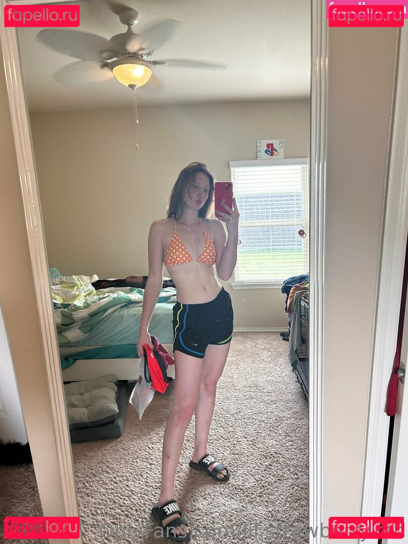 lil.strawberry.red Nude Onlyfans Photo 40