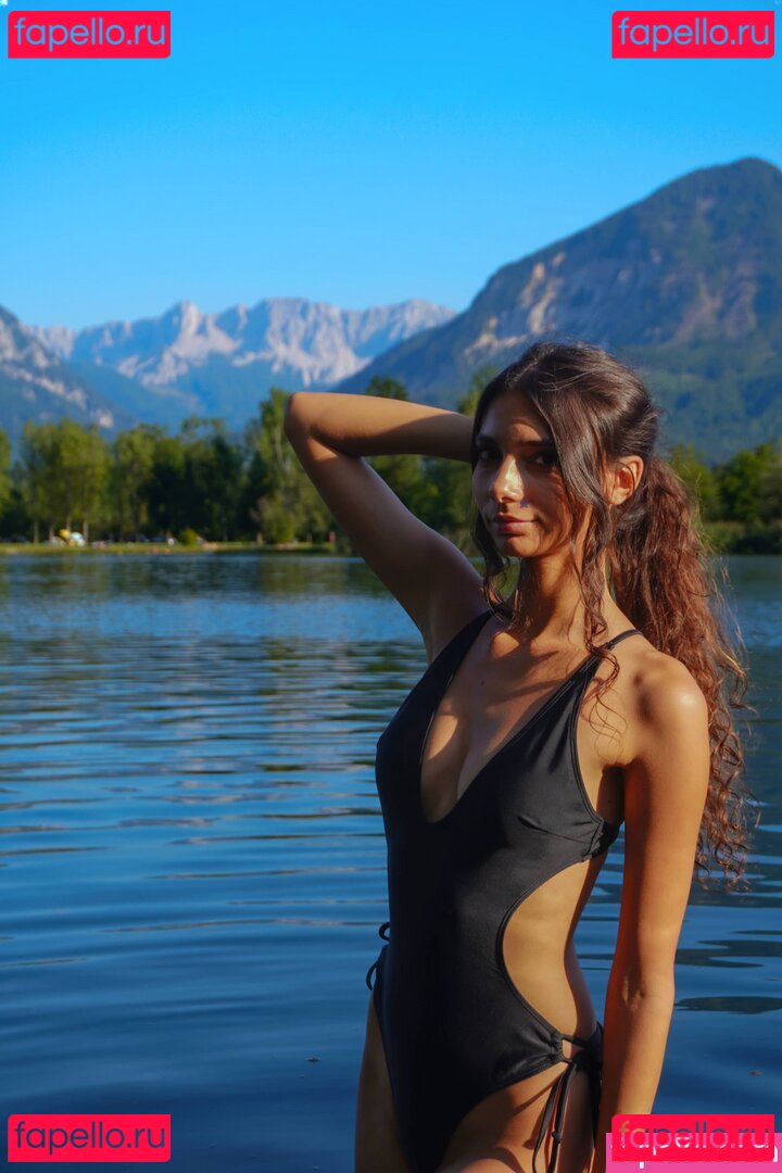 sara02wolf / sarahwolf Nude Onlyfans Photo 10