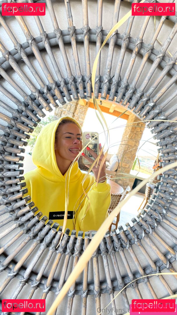 fly_natalie / oftvnatalie Onlyfans Photo Gallery 