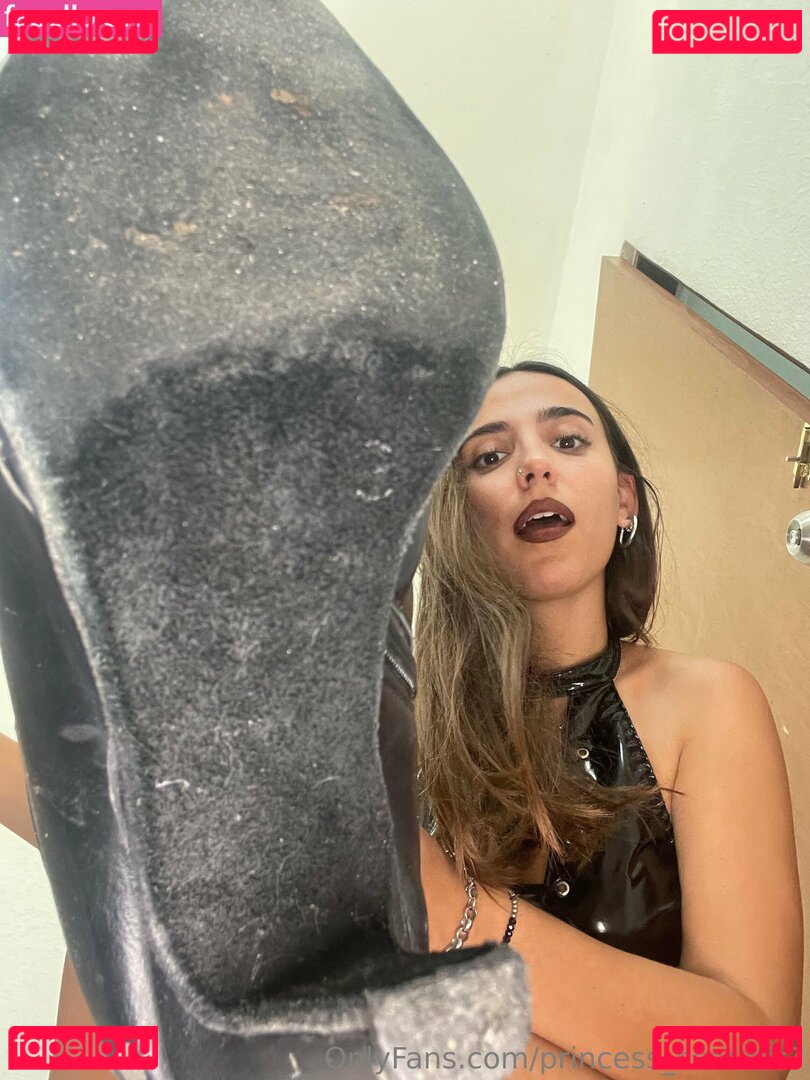 princess_scarlett / princess_scarlett7 Onlyfans Photo Gallery 