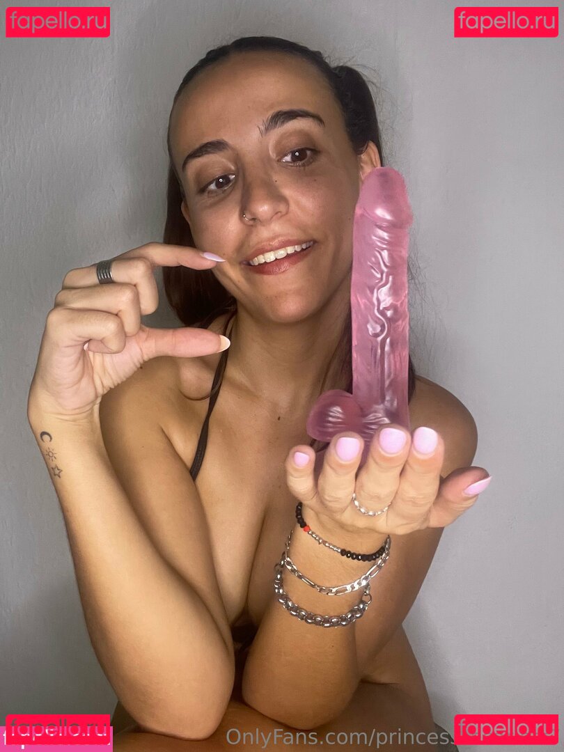 princess_scarlett / princess_scarlett7 Onlyfans Photo Gallery 