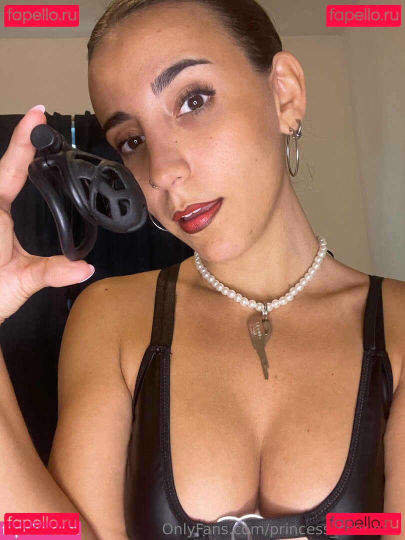 princess_scarlett / princess_scarlett7 Onlyfans Photo Gallery 