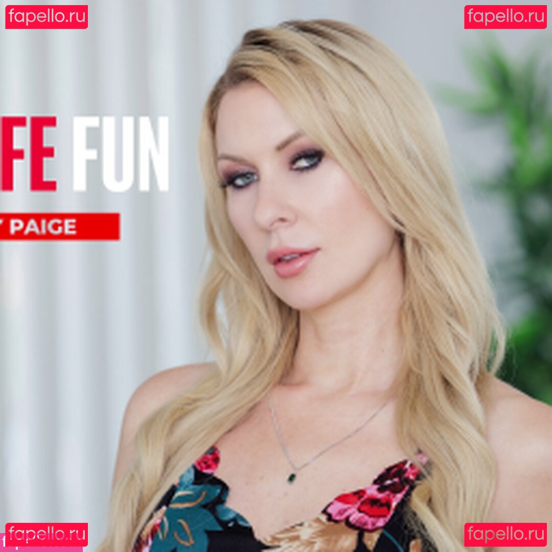 Sydney Paige / SydneyPaigexxx / iwantsydneypaige / sydneypaige Onlyfans Photo Gallery 