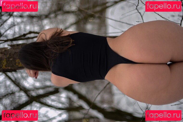 thereal.giana / thereal.giana_ Onlyfans Photo Gallery 