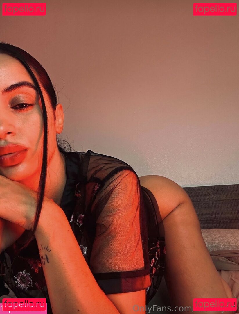 Magalys.__ / sunday00 Onlyfans Photo Gallery 