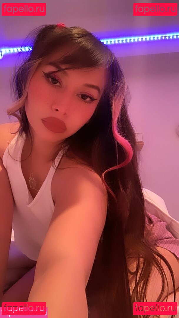 Tiernalatina / missleanalee / val.ok / val_ok Onlyfans Photo Gallery 